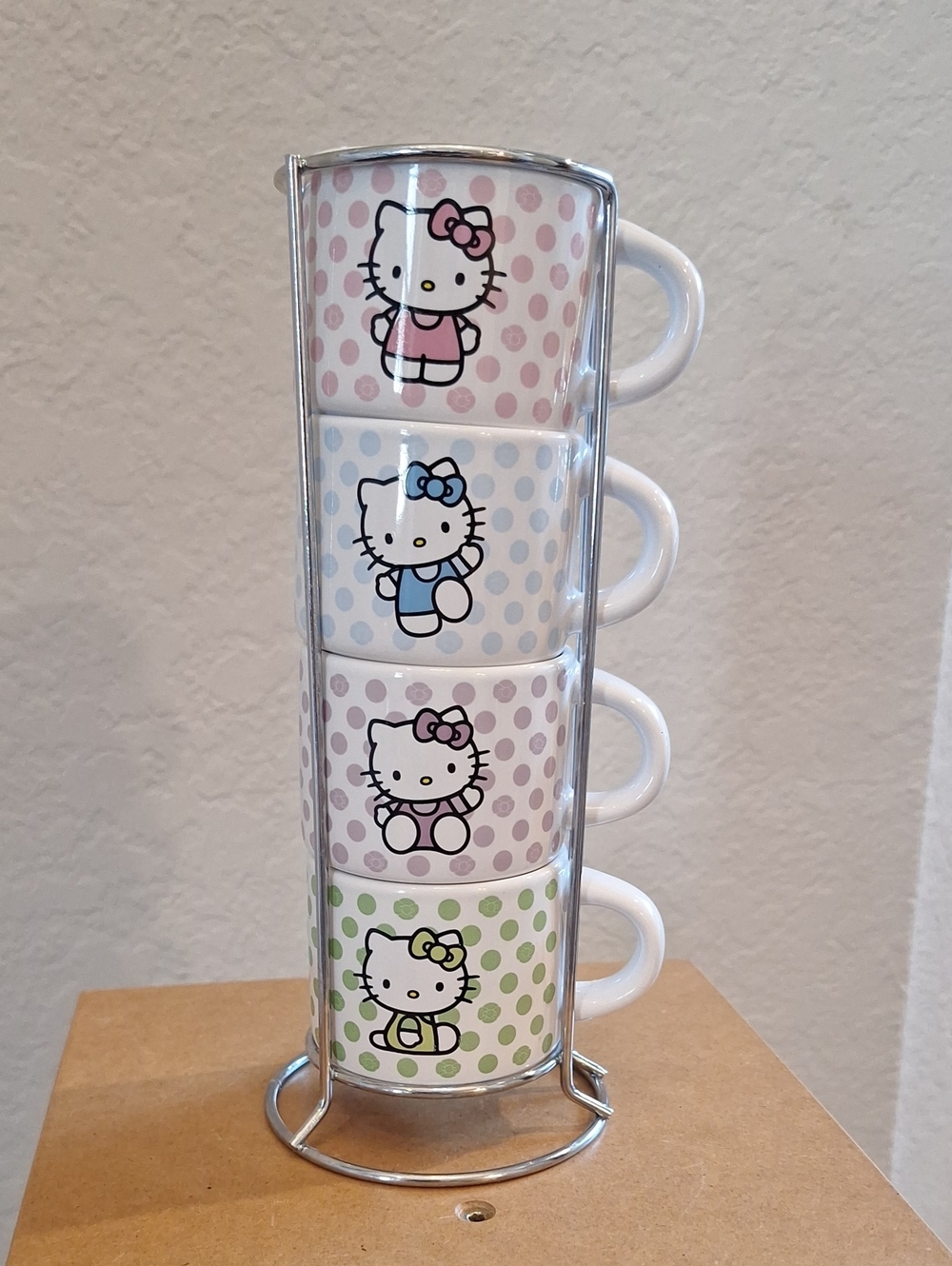 Sanrio Hello Kitty 4 Piece Espresso Mug Shot Cups